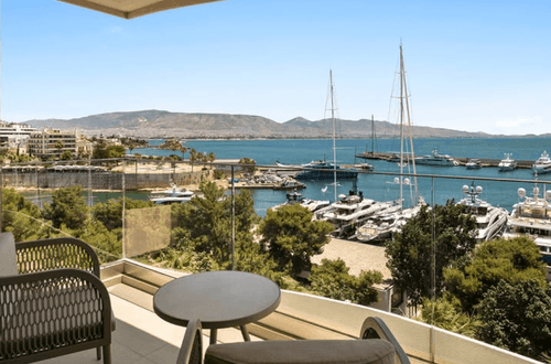 Serviced apartments Wyndham Residences view last floor.webp